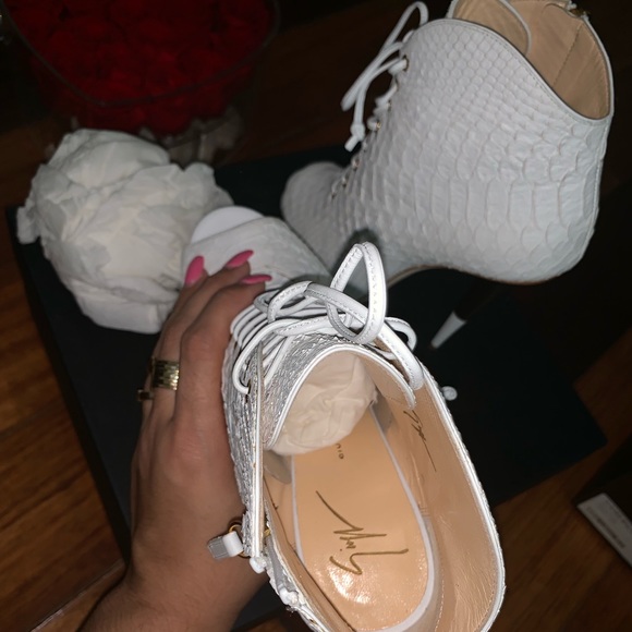 Lace-Up Python Print Giuseppe Zanotti Bootie ♥️ - Picture 5 of 8